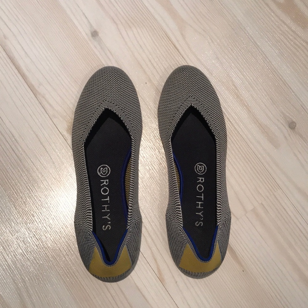 Rothys round toe flats